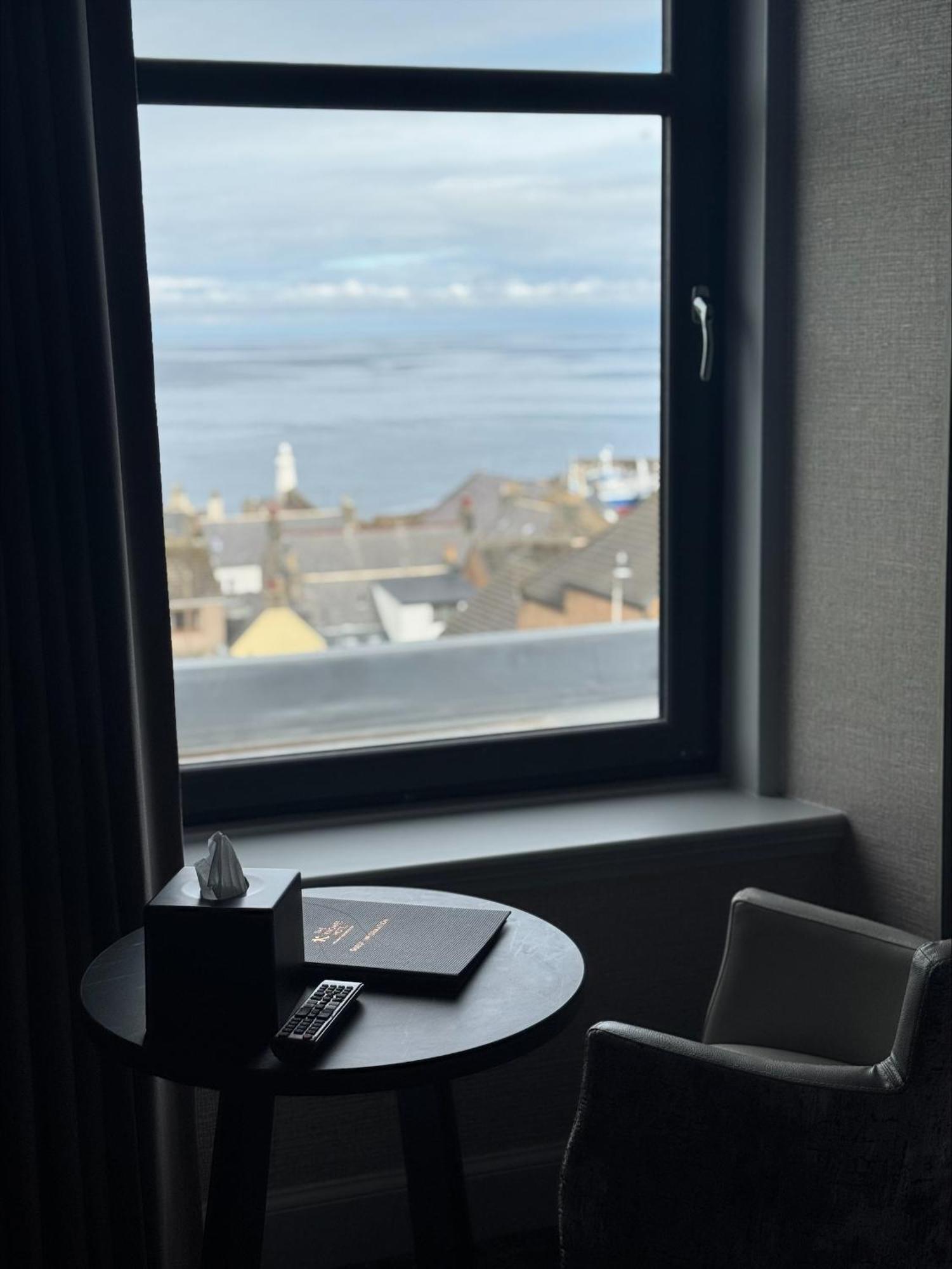The Knowes Hotel & Restaurant Macduff Ruang foto